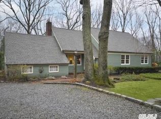 10 Mount Grey Rd, Stony Brook, NY 11790