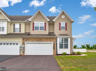 3838 Kings Ln, Dover, PA