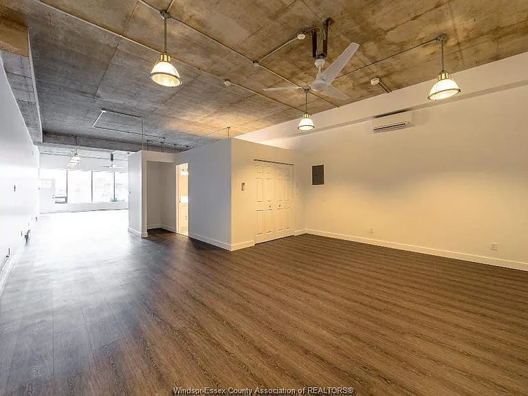 1445 Ouellette Ave — Photo 4