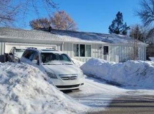 110901 Von Hertzen Cir, Chaska, MN 55318