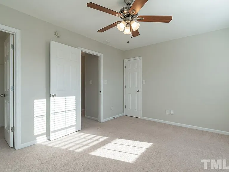 401 Wellspring Dr — Photo 17