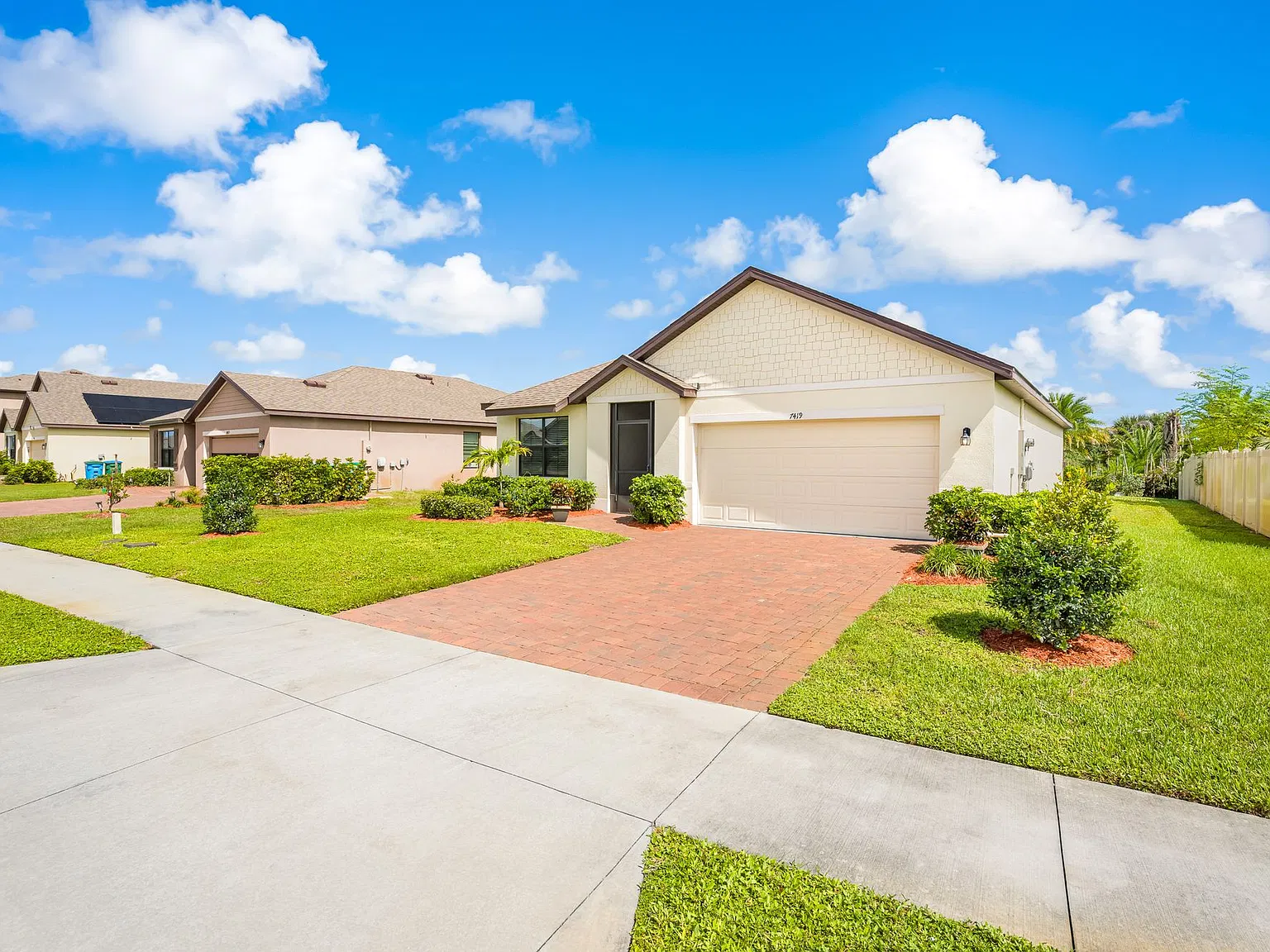 3 bed, 1676 sqft, $2,250 — Photo 4