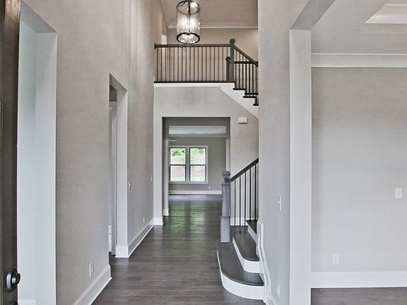 4th image of 9130 Eifel Ct