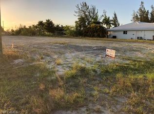 3812 SW 11th Pl, Cape Coral, FL 33914