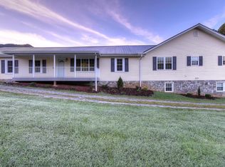 115 Headrick Ln, Elizabethton, TN 37643