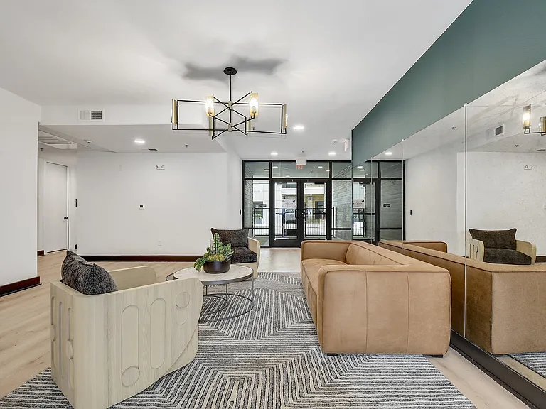 2500 Longview St #513 — Photo 14