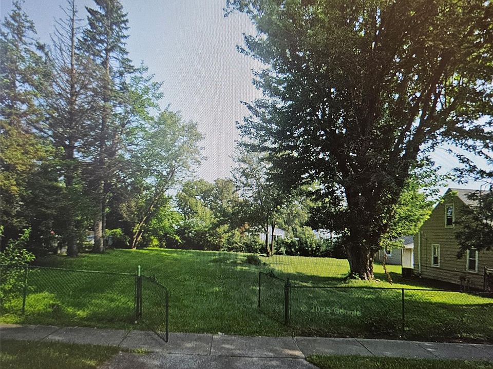 1st image of 29080 Powers St