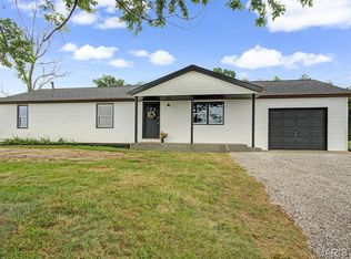 3342 Kk Rd, Waterloo, IL 62298