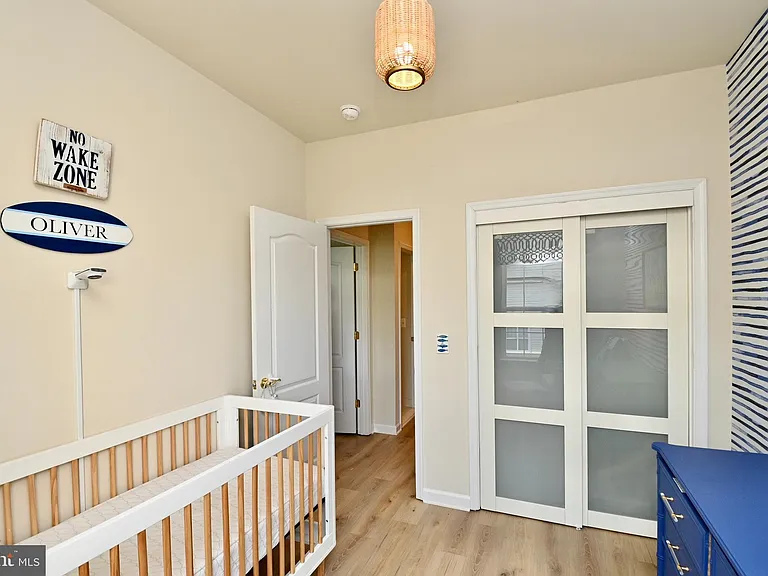 6915 Rolling Creek Way — Photo 20
