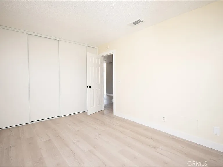 12212 Kiowa Rd #4 — Photo 11