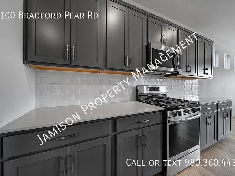 1100 Bradford Pear Rd — Photo 17