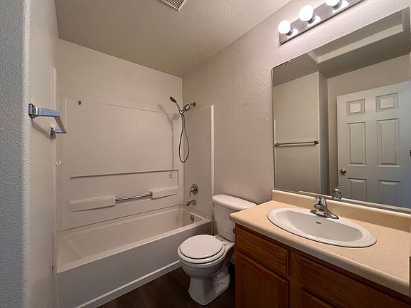 3rd image of 540 Sunny Ln Unit D