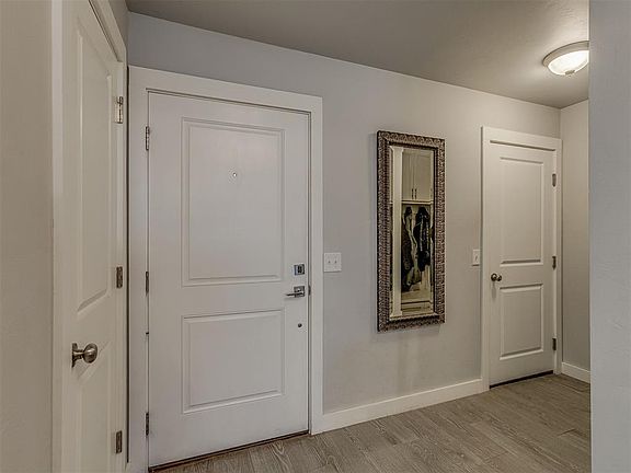 4th image of 2313 Roca Dr