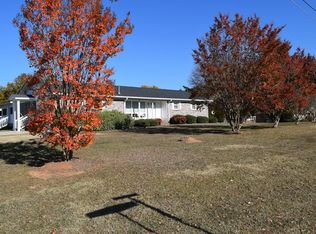 128 Stratford Rd, Greenwood, SC 29649