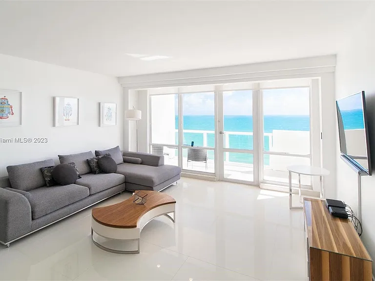 5601 Collins Ave #1405 — Photo 6