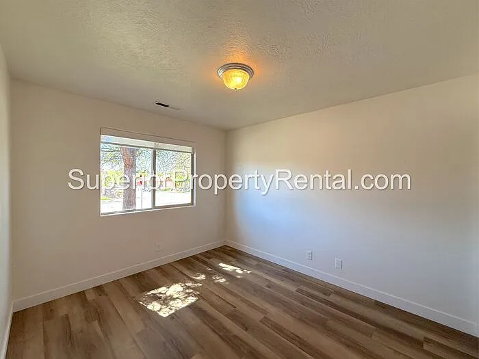 2196 W 1390 N — Photo 9