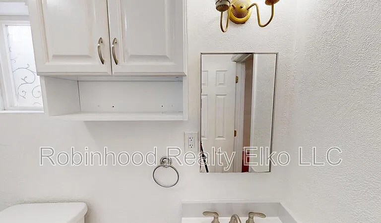 843 Lincoln Ave — Photo 15