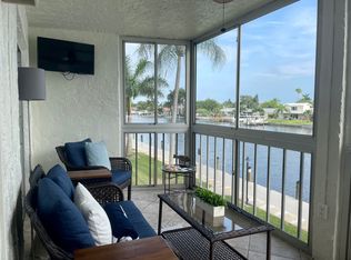 4902 38th Way S APT 206, Saint Petersburg, FL 33711