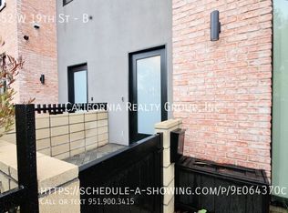 752 W 19th St #B, Costa Mesa, CA 92627