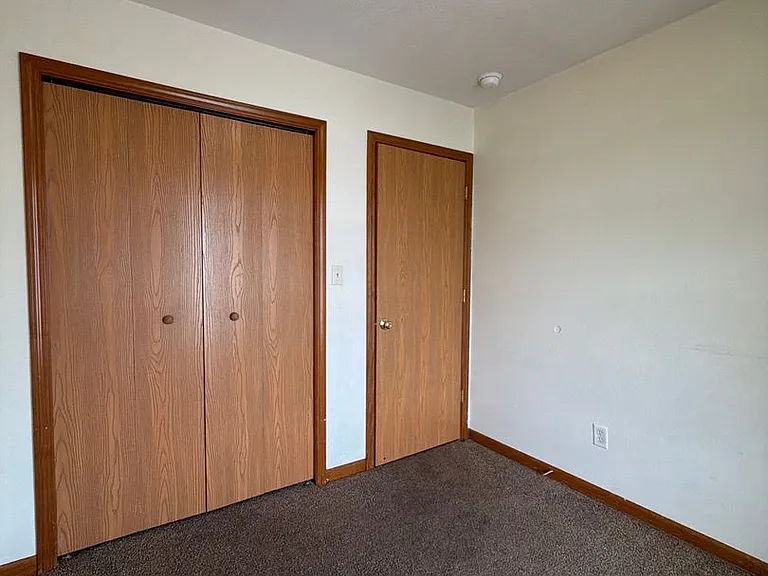 279 Woodridge Ct — Photo 12
