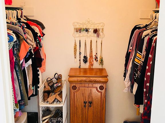 Master walk in closet 