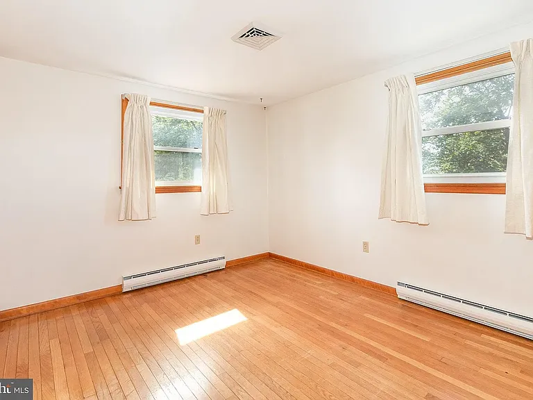 5102 Irene Dr #1 — Photo 4