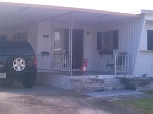 106 50th Avenue Plz W, Bradenton, FL 34207