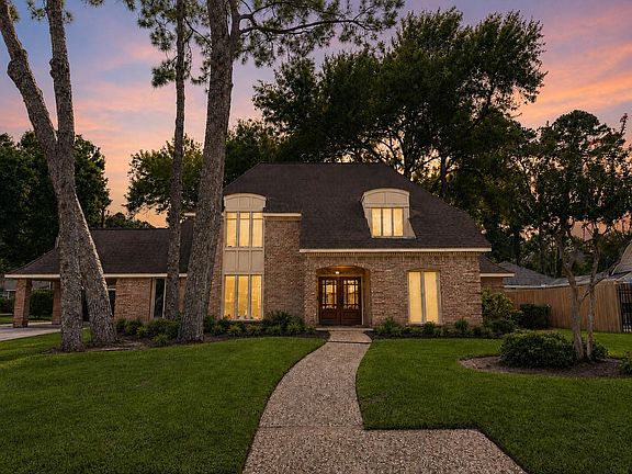 5th image of 803 Thornbranch Dr