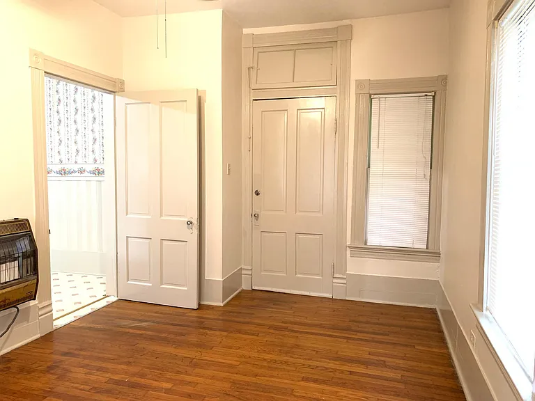 125 Adams St #1 — Photo 22