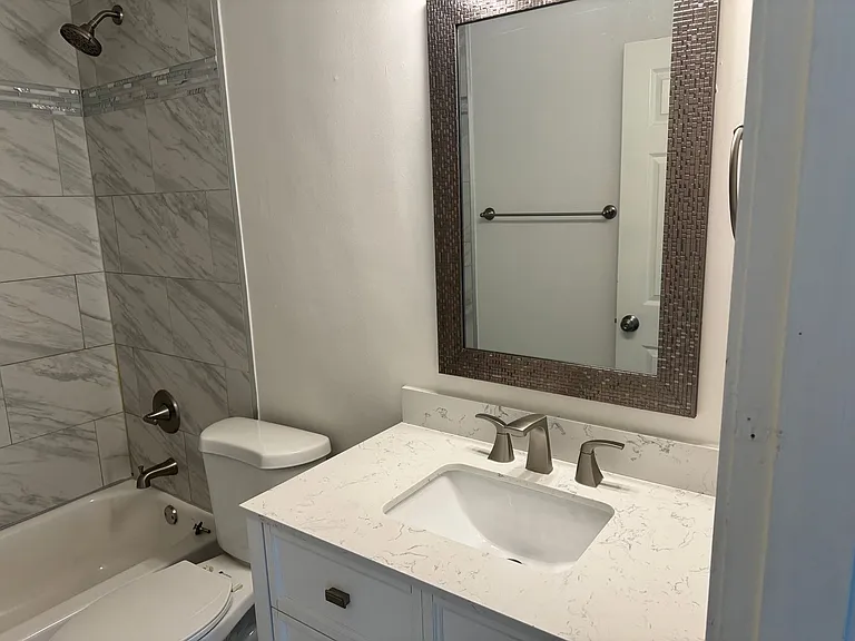 2826 Colonial Cir — Photo 17