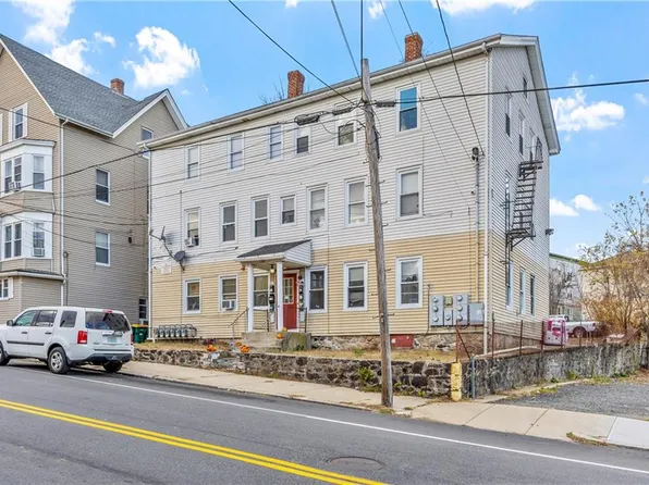 130 East School St, Woonsocket, RI 02895