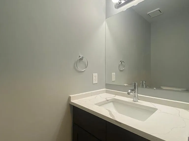 1931 Barrington Ct — Photo 10