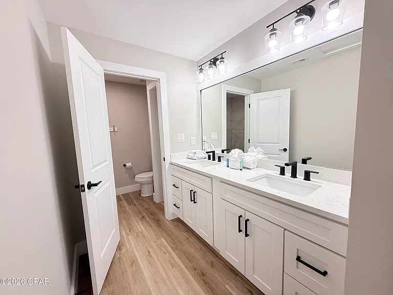 520-R Jackson Blvd #1912 — Photo 15