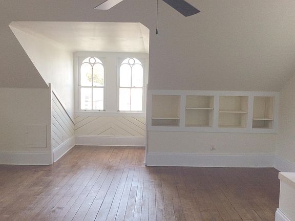 3rd image of 525 Pelican Ave #1