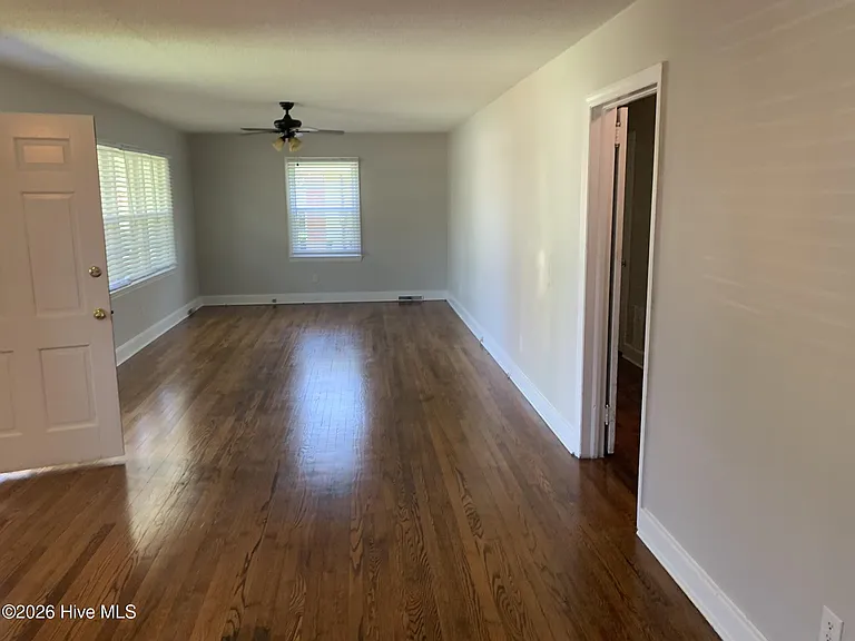 4039 Verna Ave #4039 — Photo 5