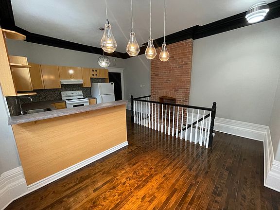 5th image of 411 Queen St #1