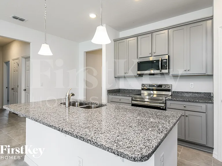 1618 Isleta Loop — Photo 7