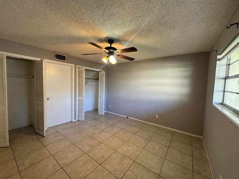 1710 McKinley St #5 — Photo 9