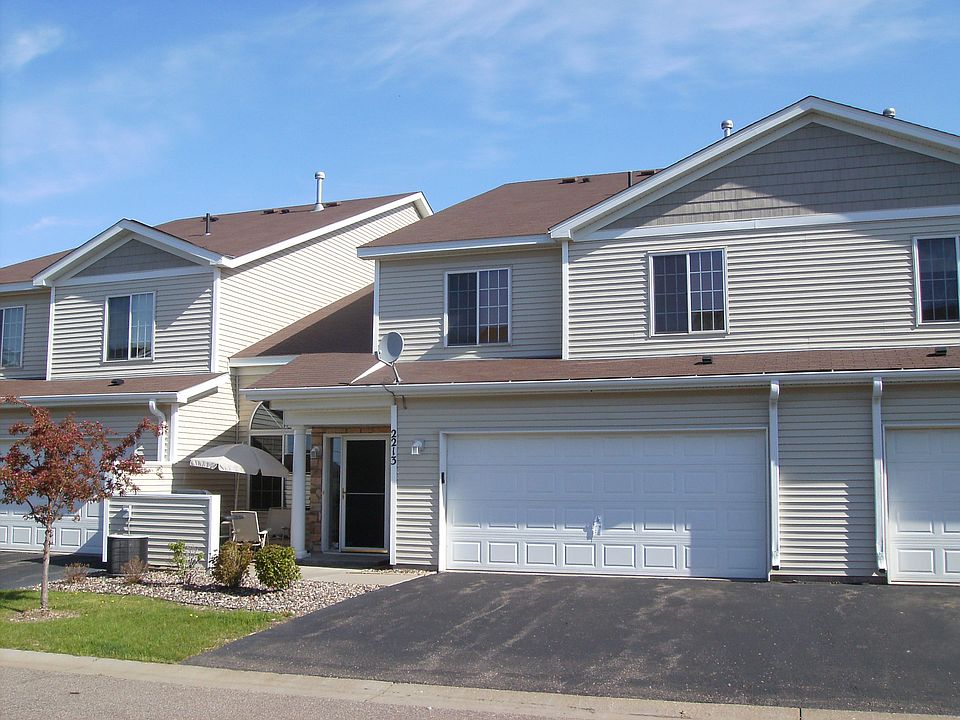 Front view w/ 2 stall garage