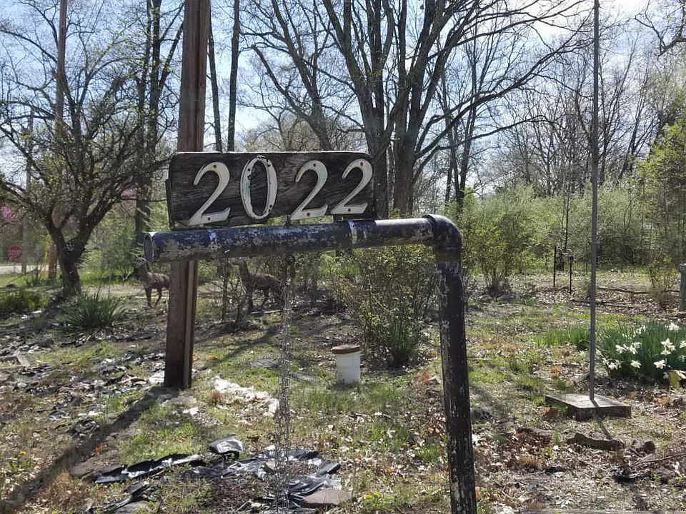 1st image of 2022 Lawrence Rd