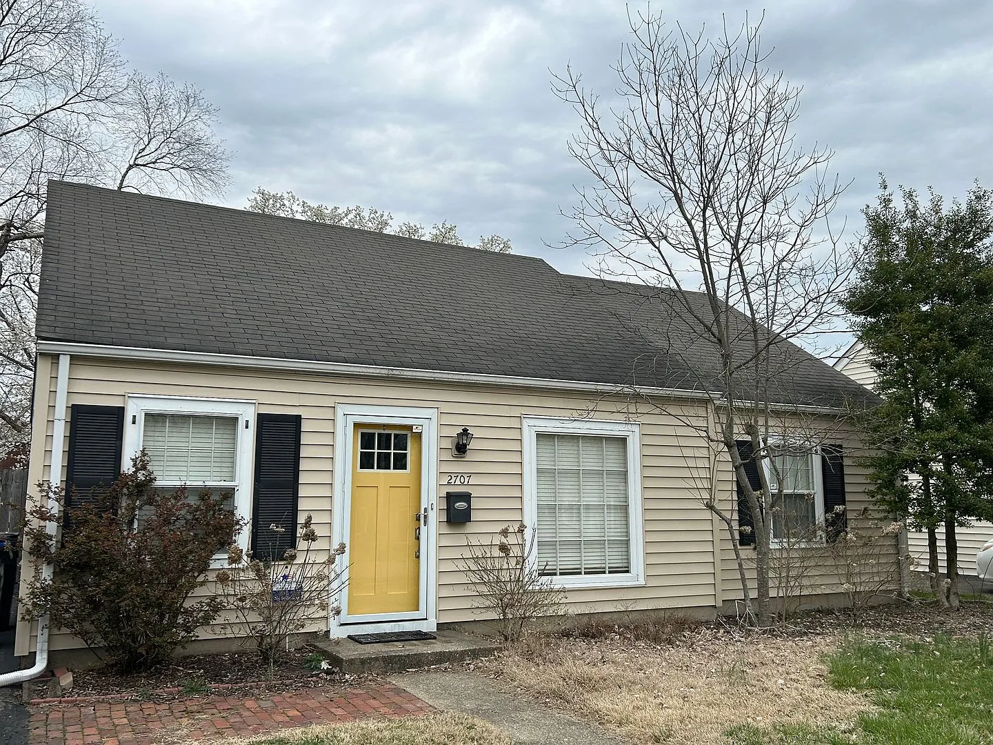 2707 Alanmede Rd photo 1