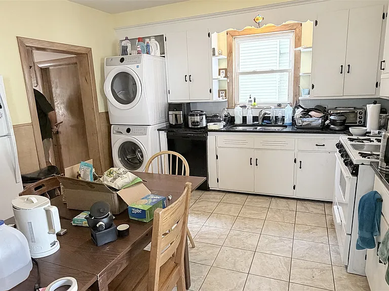 131 Rindge Ave #1 — Photo 4