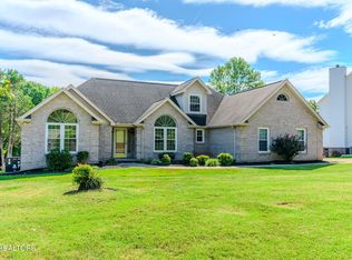 4828 Shannon Run Dr, Knoxville, TN 37918