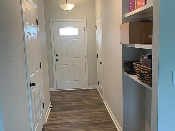 2nd image of 13641 HOLSINGER Boulevard
