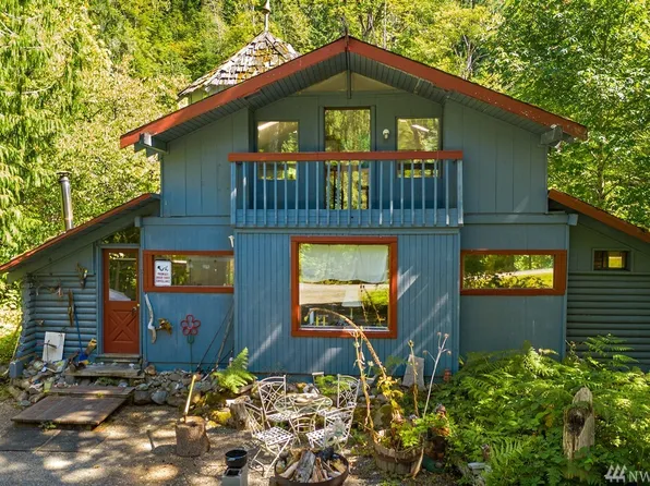 36050 SE Hudson Rd, Ravensdale, WA 98051