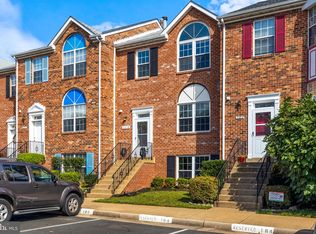 21076 Gladstone Dr, Sterling, VA 20164