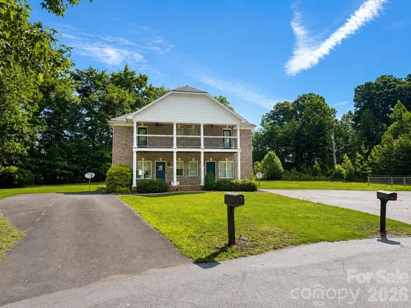 8017 Secluded Ln, Denver, NC 28037