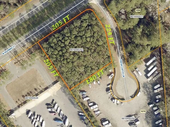 1095 Fresh Catch Ln, Awendaw, SC 29429