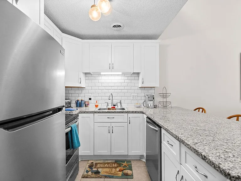 1890 Auburn Ln #29E — Photo 9