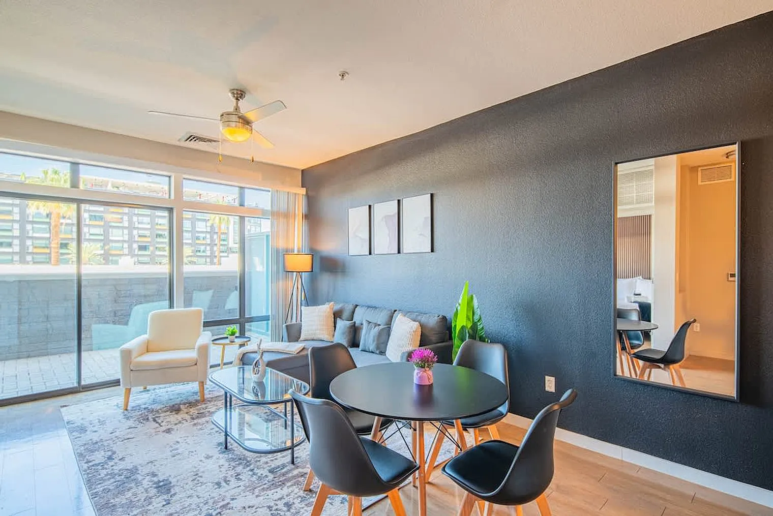 1 bed, 1.0 bath, 785 sqft, $2,479 — Photo 2